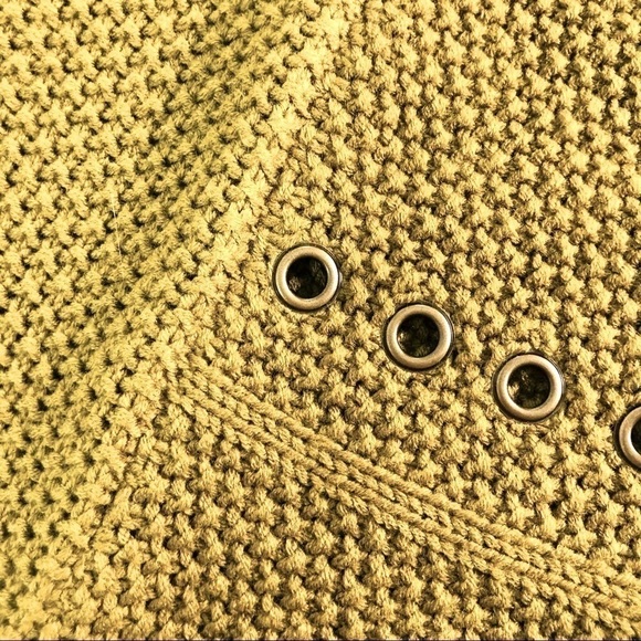 Moon River Knit Fringe Skirt With Grommets - Picture 12 of 15